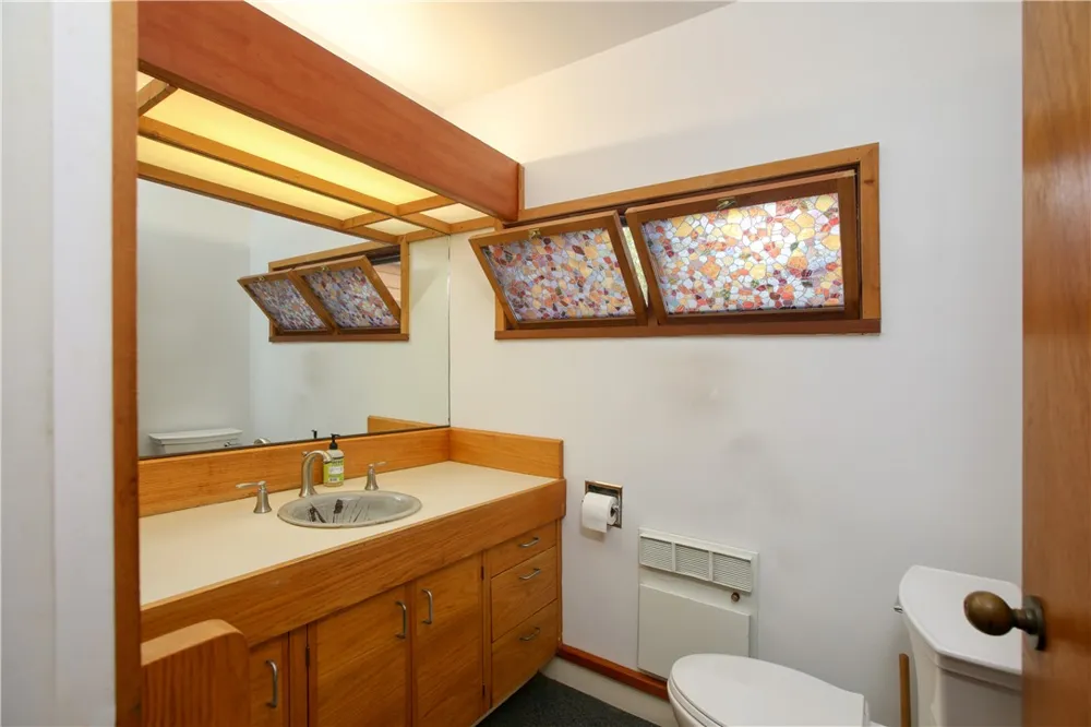 1021 Hillcrest Cambria, CA 93428