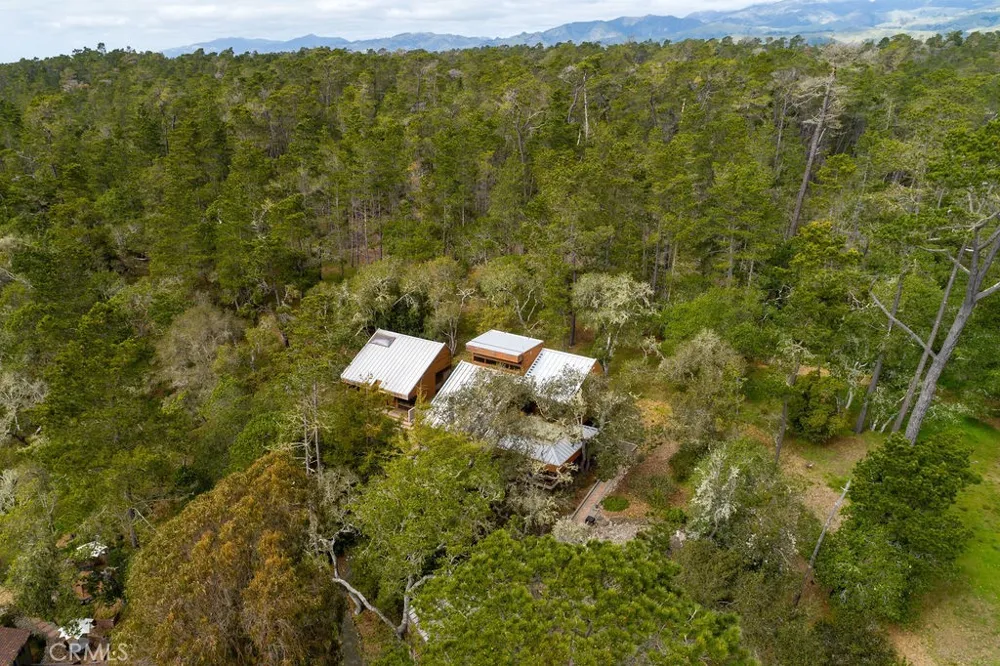 1021 Hillcrest Cambria, CA 93428