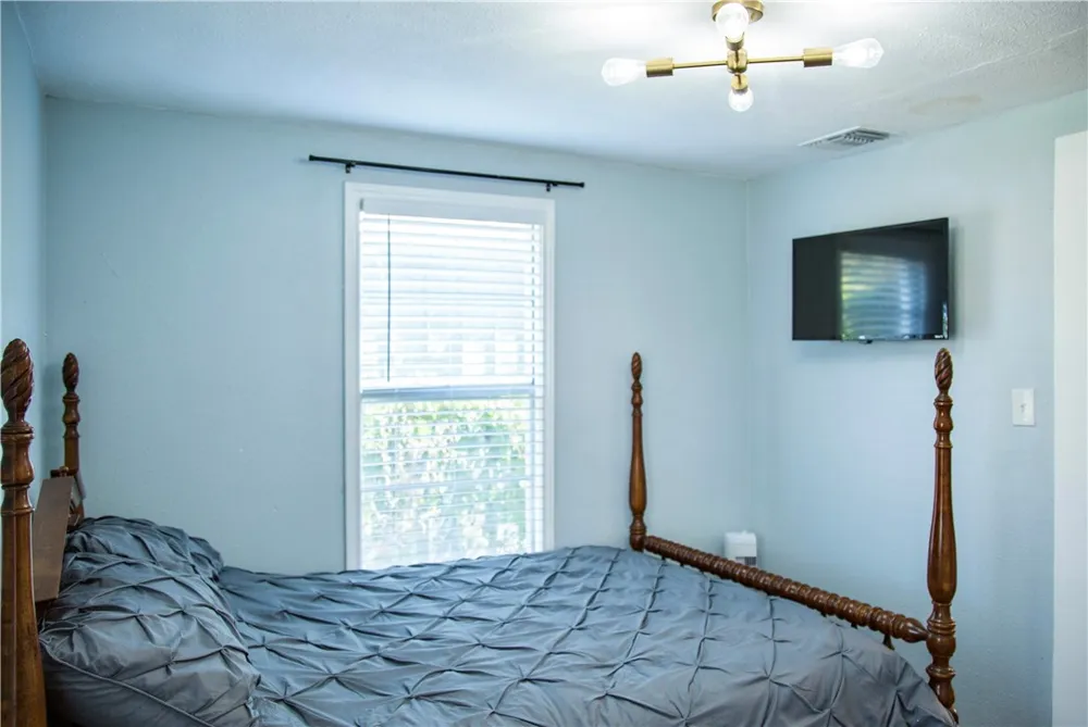 1318 Mesquite Street Corpus Christi, TX 78401