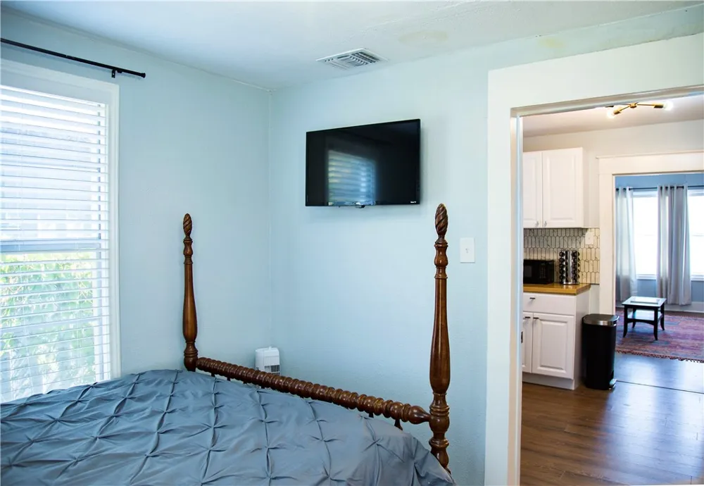1318 Mesquite Street Corpus Christi, TX 78401