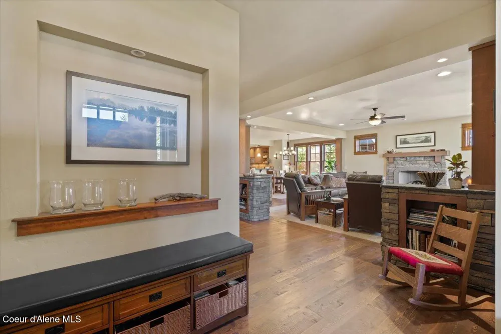 1538 E BRUIN LOOP Hayden, ID 83835