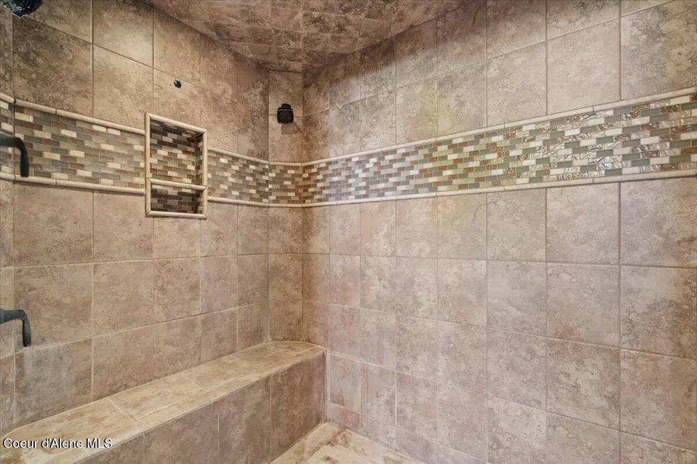 1538 E BRUIN LOOP Hayden, ID 83835