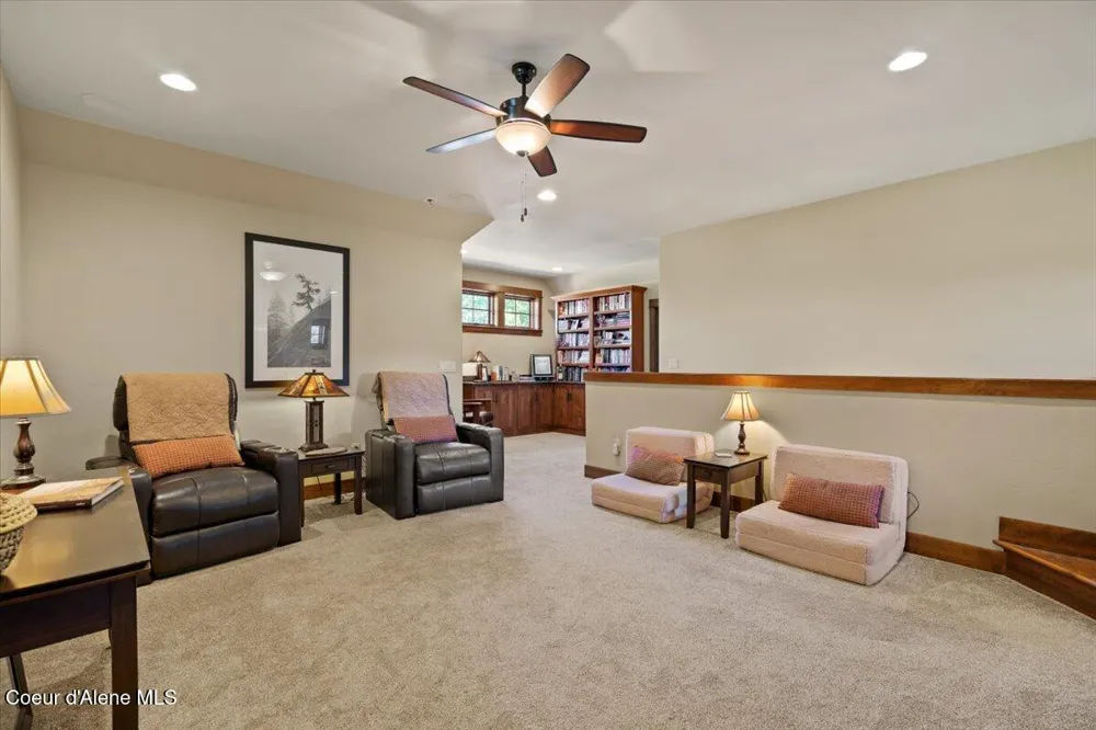 1538 E BRUIN LOOP Hayden, ID 83835