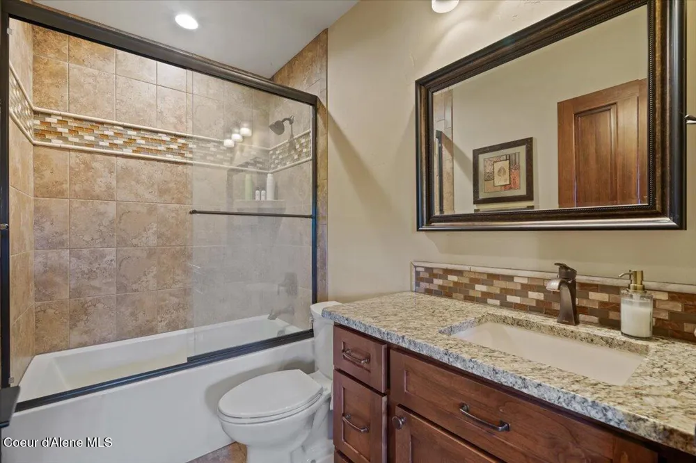 1538 E BRUIN LOOP Hayden, ID 83835