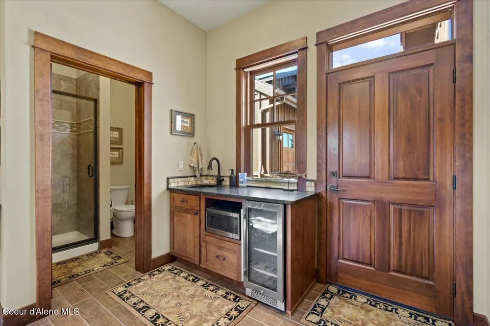 1538 E BRUIN LOOP Hayden, ID 83835