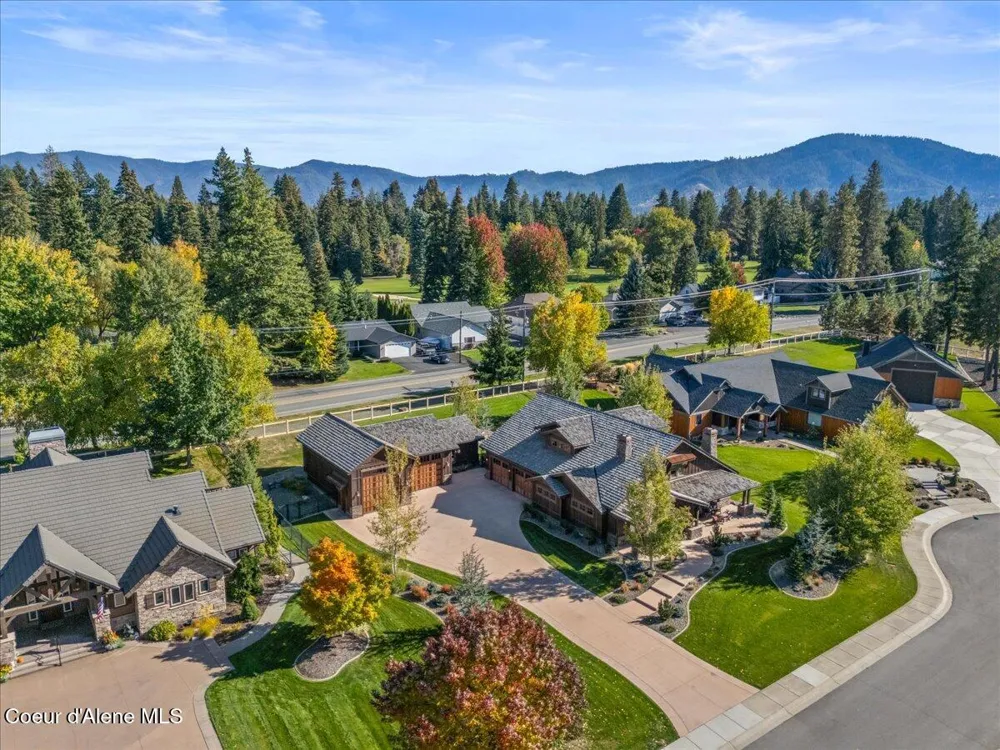 1538 E BRUIN LOOP Hayden, ID 83835