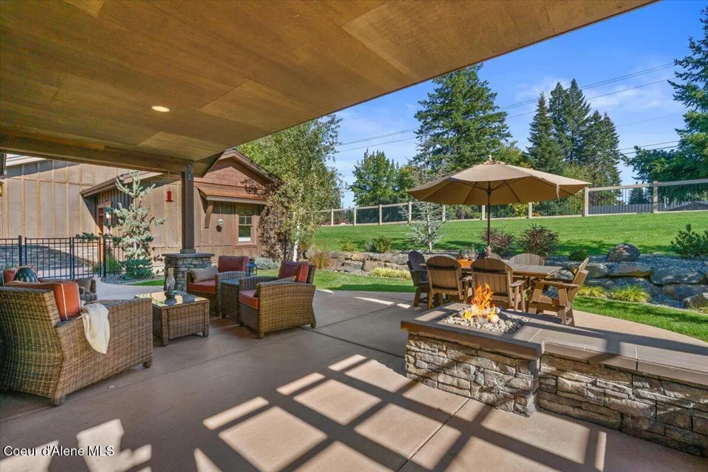 1538 E BRUIN LOOP Hayden, ID 83835