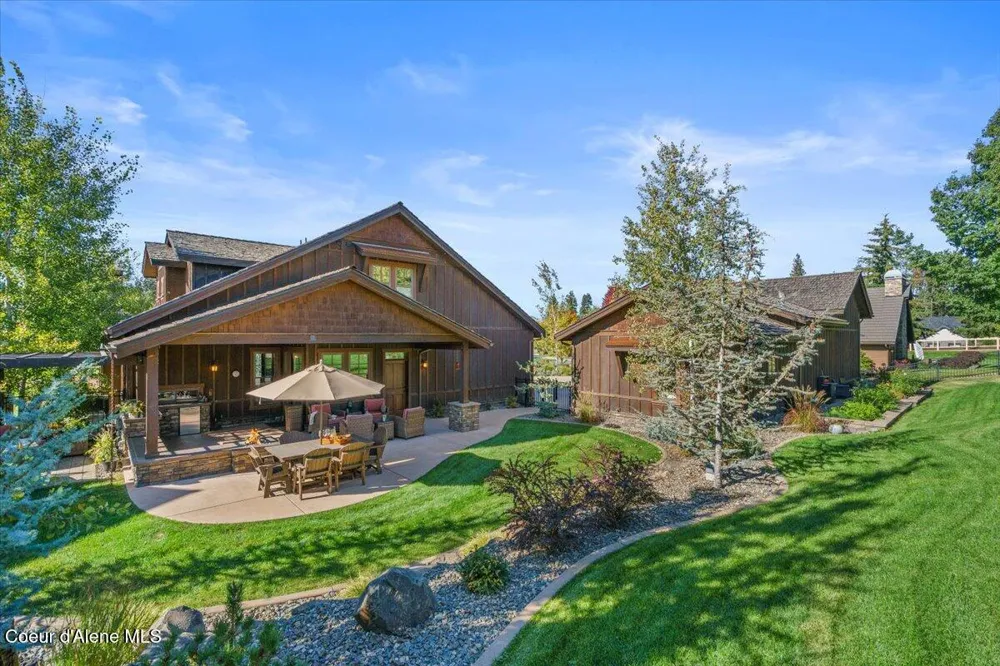 1538 E BRUIN LOOP Hayden, ID 83835
