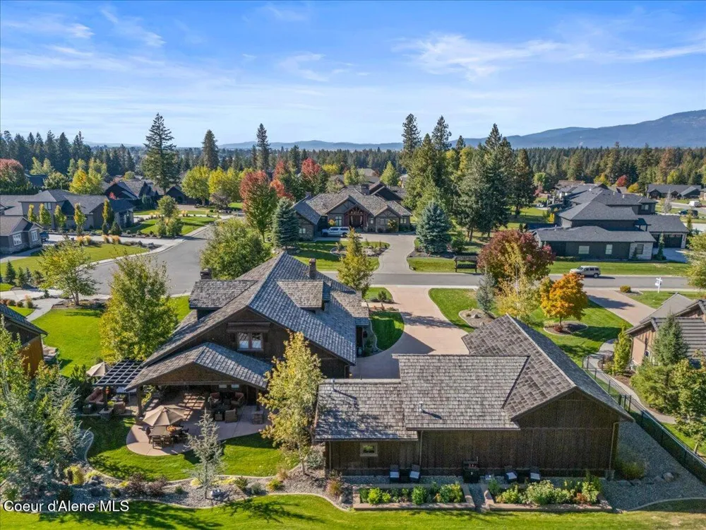 1538 E BRUIN LOOP Hayden, ID 83835