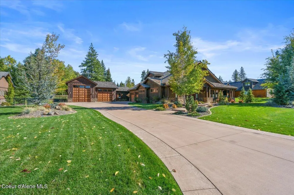 1538 E BRUIN LOOP Hayden, ID 83835