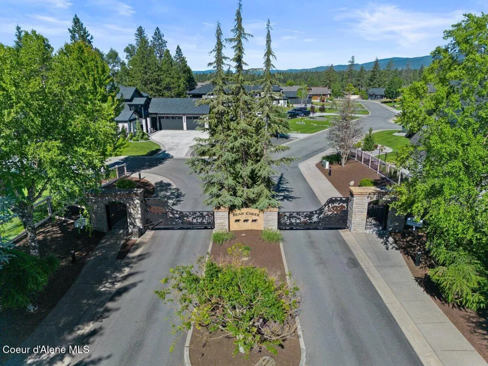 1538 E BRUIN LOOP Hayden, ID 83835
