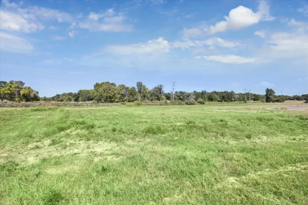 190 Impala Pass Rosanky, TX 78953