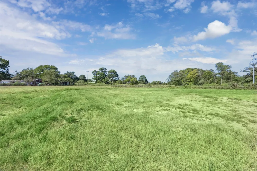 190 Impala Pass Rosanky, TX 78953