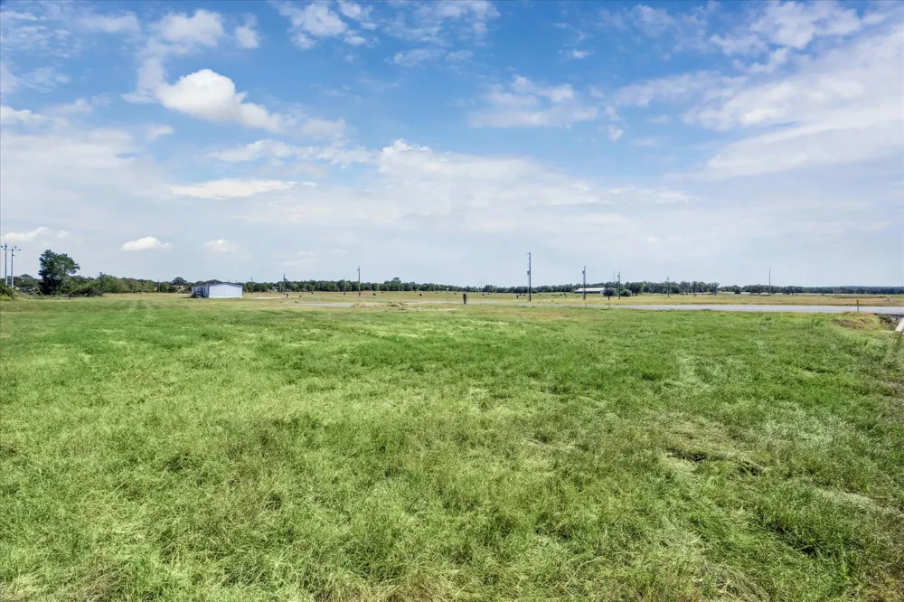 190 Impala Pass Rosanky, TX 78953