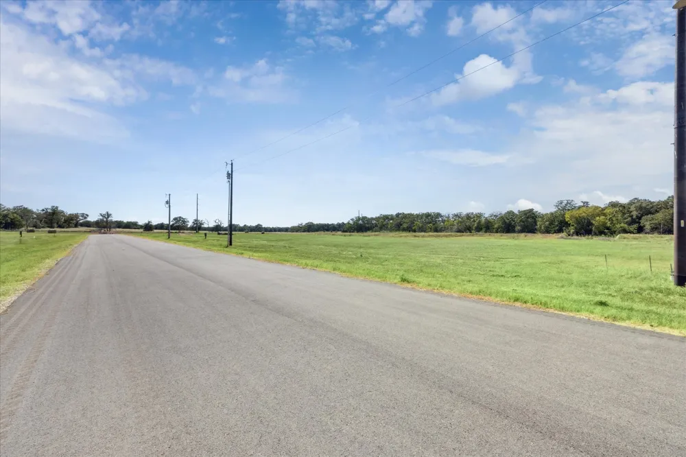 190 Impala Pass Rosanky, TX 78953