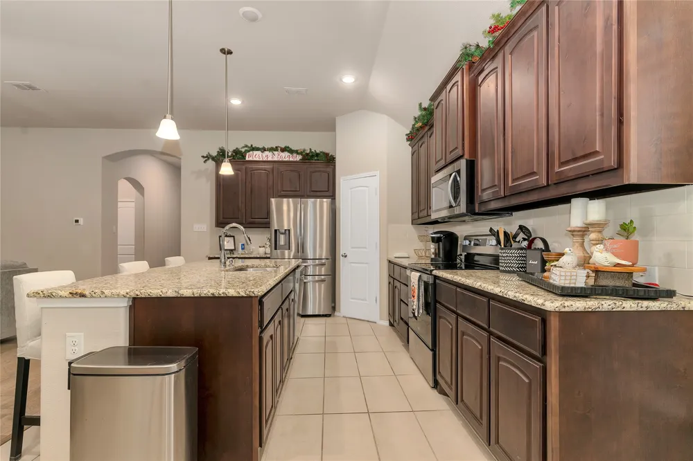 120 Cheryl Drive Keene, TX 76059