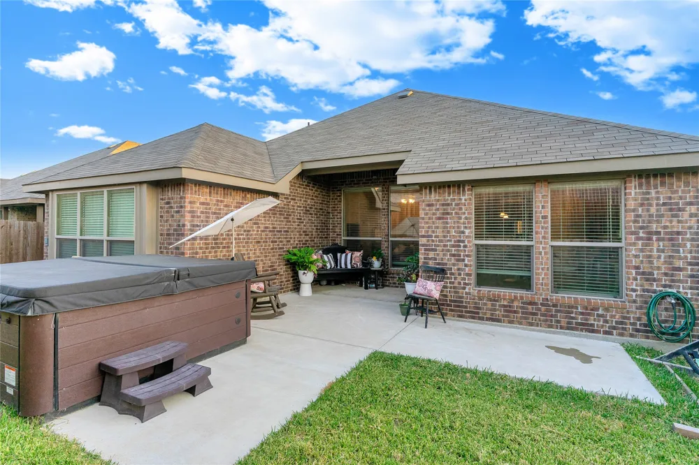 120 Cheryl Drive Keene, TX 76059