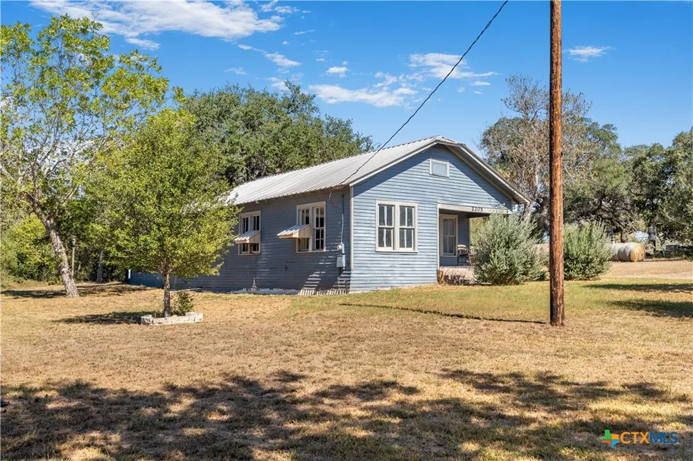2205 Meyersville Road Meyersville, TX 77974