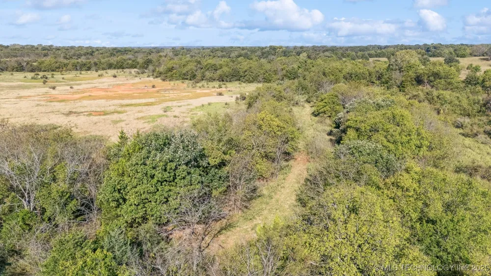 E 930 ROAD Chandler, OK 74834
