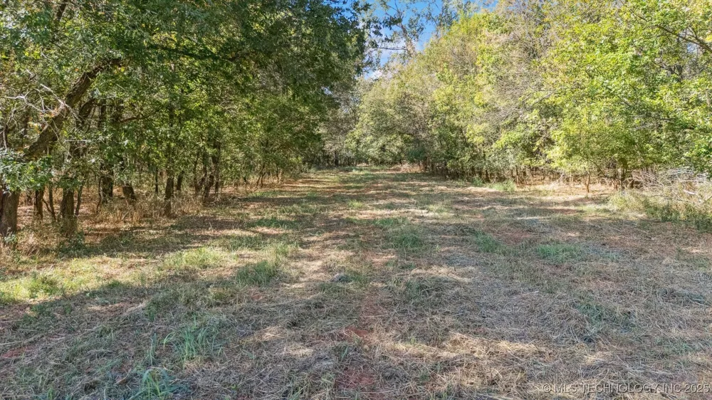 E 930 ROAD Chandler, OK 74834