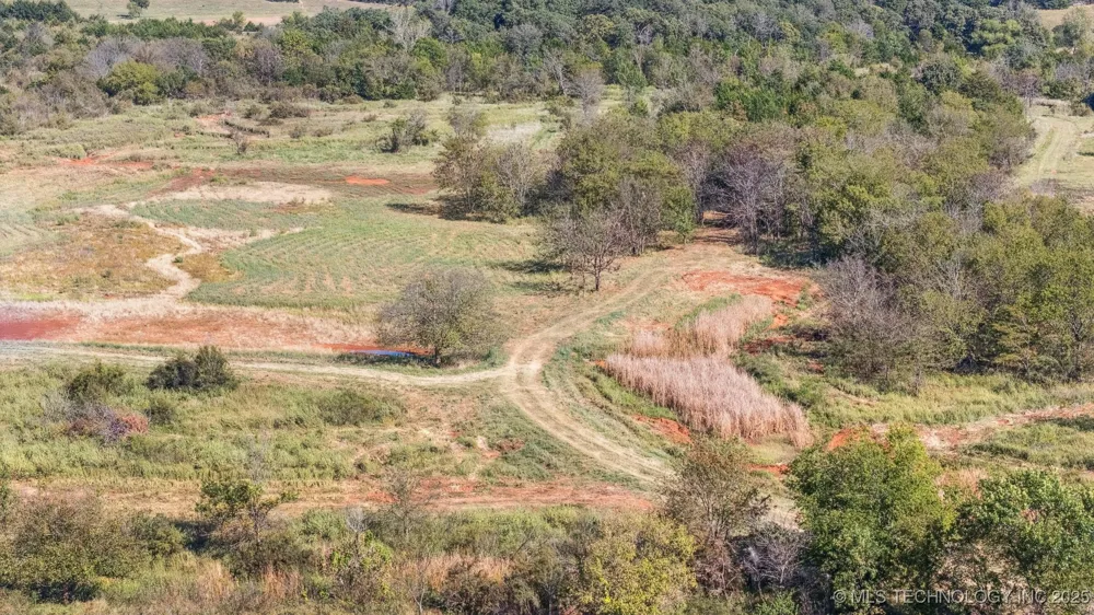 E 930 ROAD Chandler, OK 74834