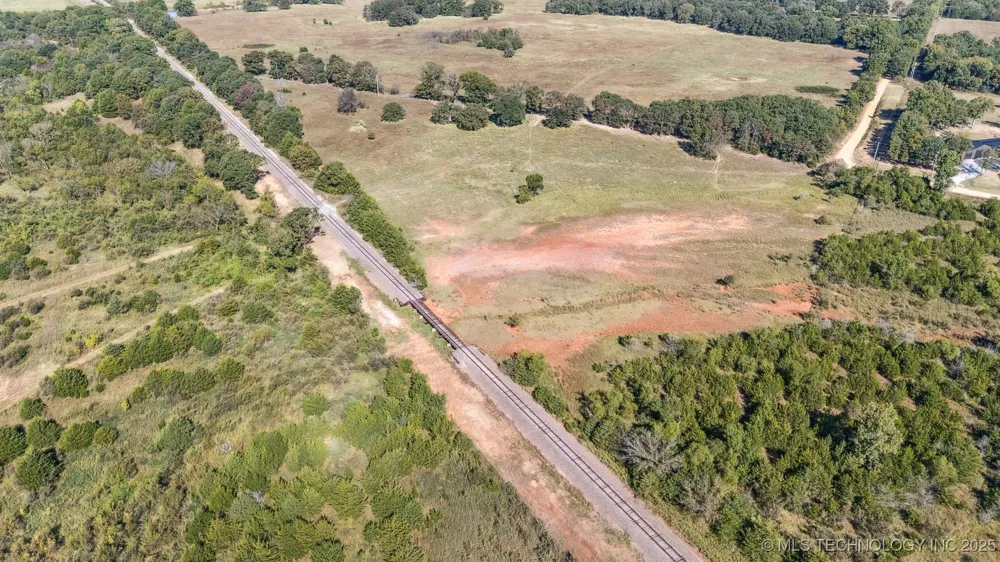 E 930 ROAD Chandler, OK 74834