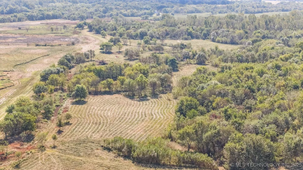 E 930 ROAD Chandler, OK 74834