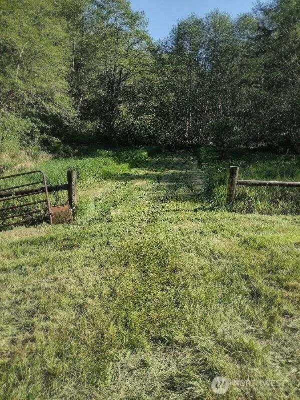 71 Chenois Valley Road Hoquiam, WA 98550