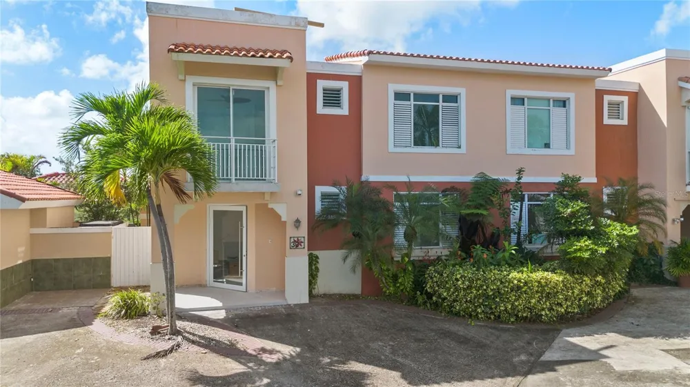 30 FLAMBOYAN GREENS Humacao, PR 00791
