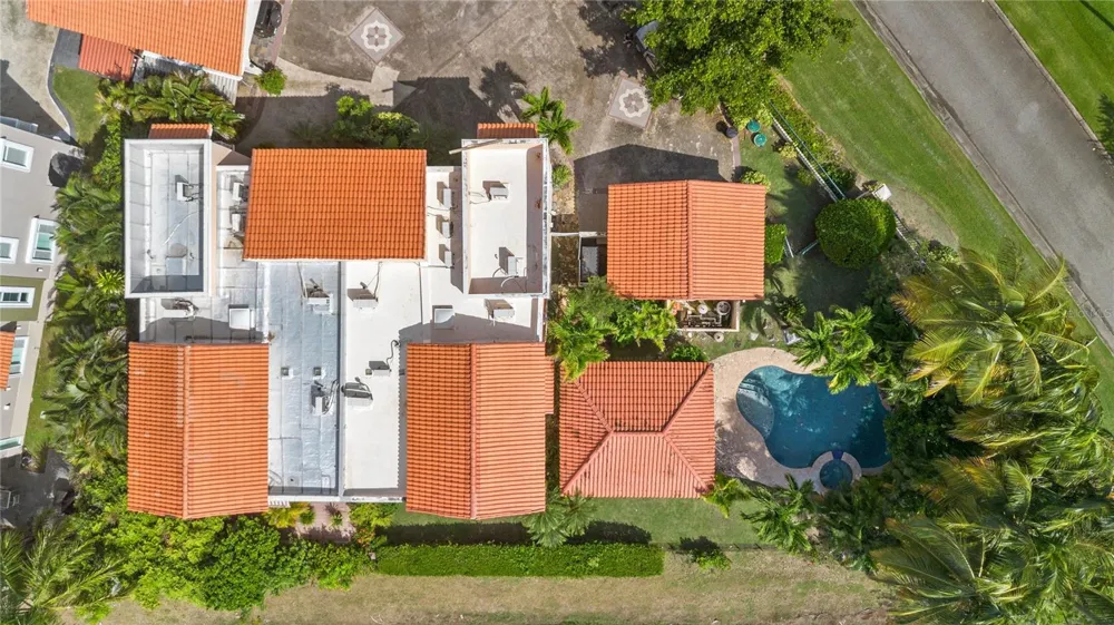 30 FLAMBOYAN GREENS Humacao, PR 00791