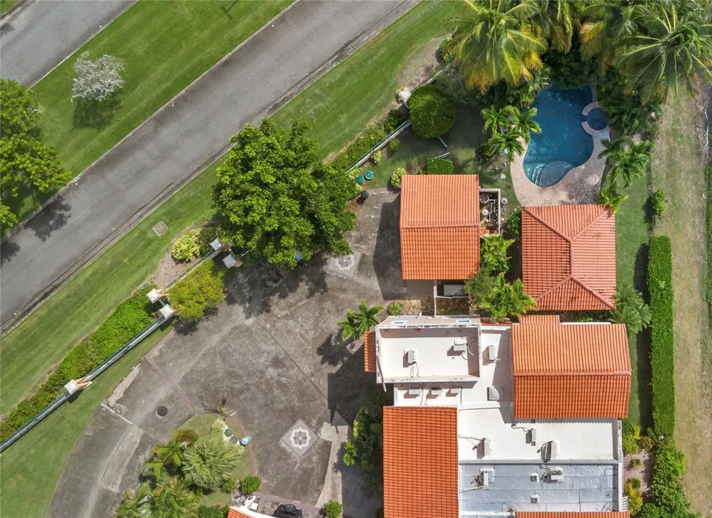 30 FLAMBOYAN GREENS Humacao, PR 00791