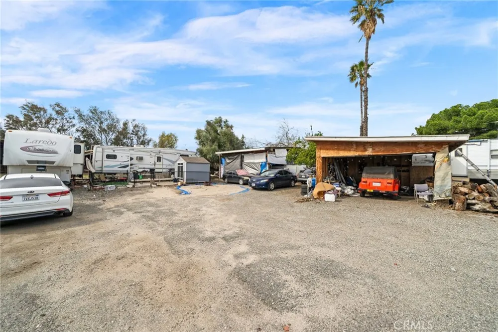 19597 Jurupa Avenue Bloomington, CA 92316