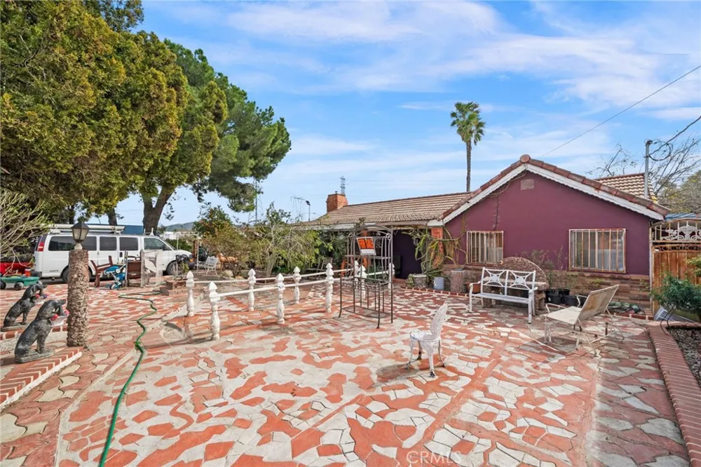 19597 Jurupa Avenue Bloomington, CA 92316
