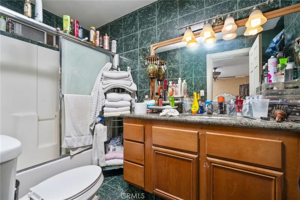 19597 Jurupa Avenue Bloomington, CA 92316