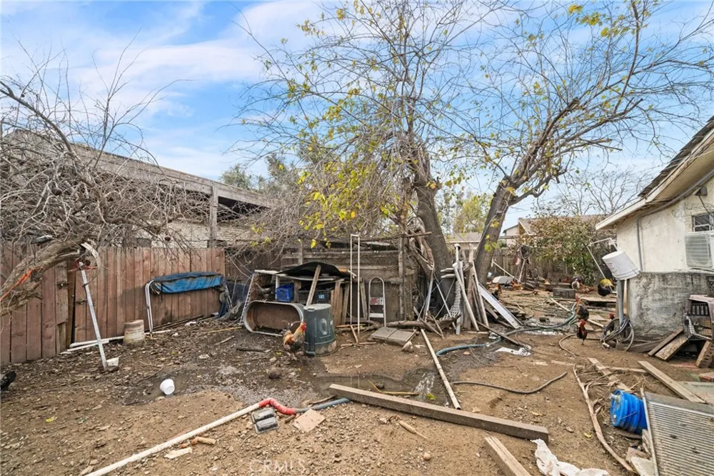 19597 Jurupa Avenue Bloomington, CA 92316