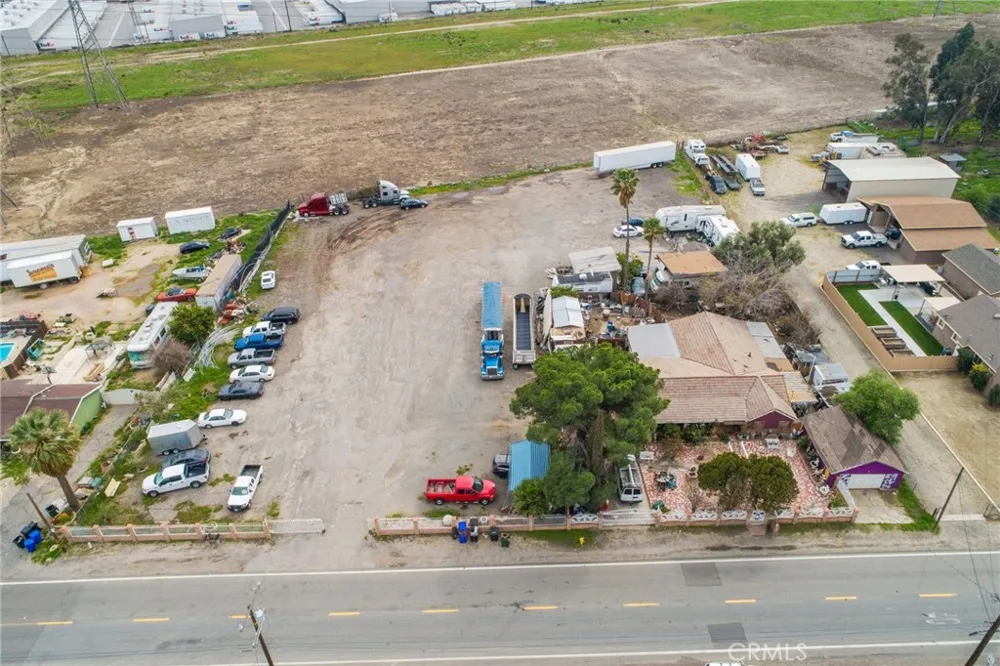 19597 Jurupa Avenue Bloomington, CA 92316