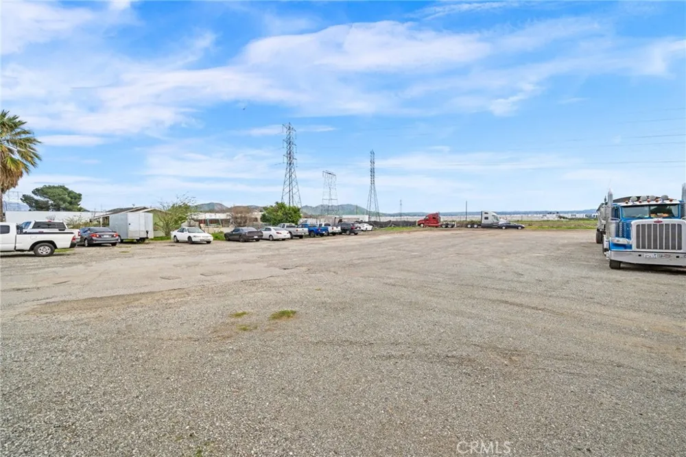 19597 Jurupa Avenue Bloomington, CA 92316