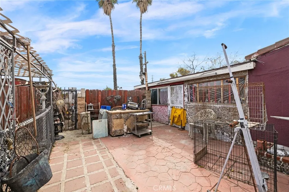 19597 Jurupa Avenue Bloomington, CA 92316