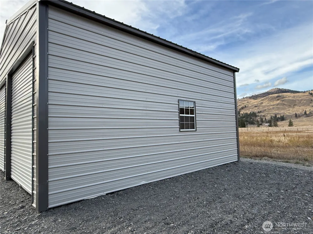17 Sorona Way E Tonasket, WA 98855