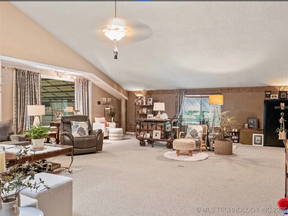 21461 E Apache Street Catoosa, OK 74015