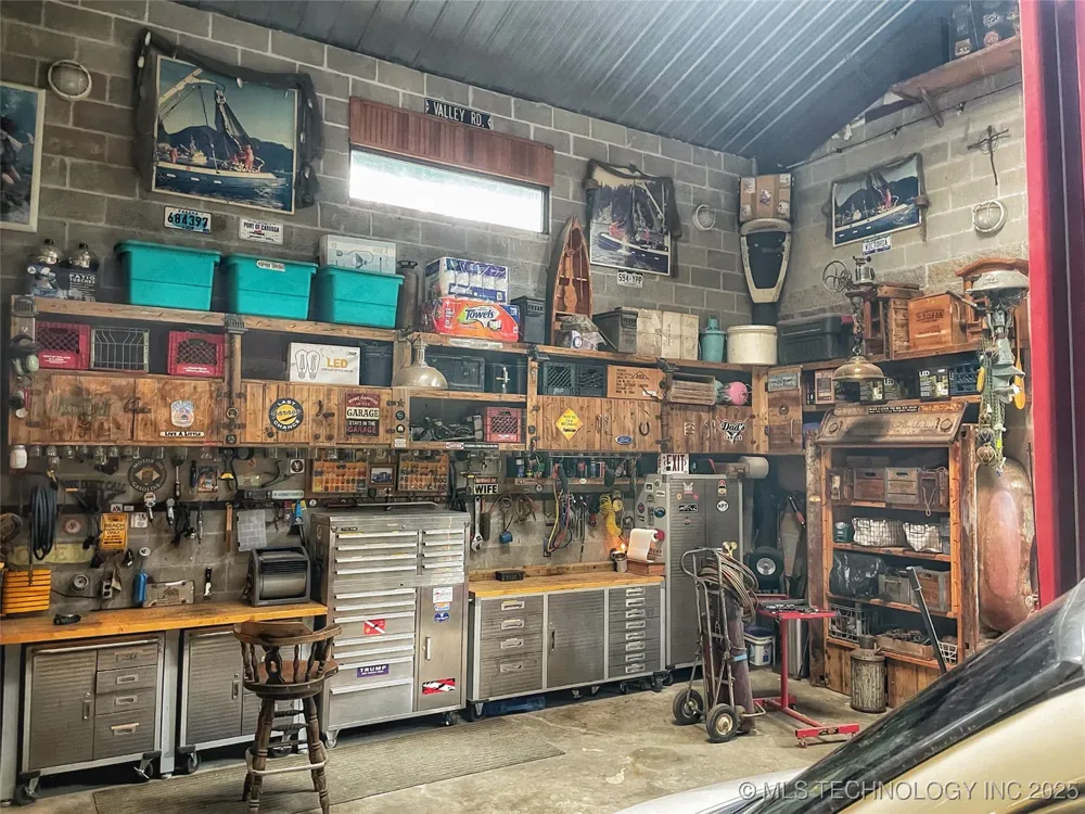 21461 E Apache Street Catoosa, OK 74015