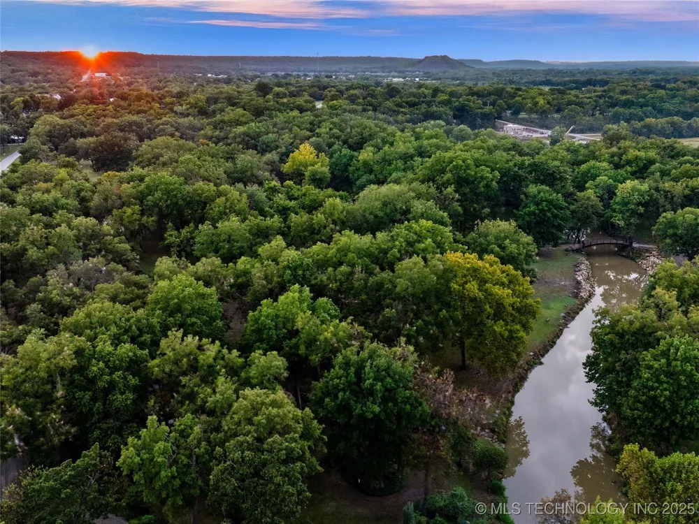 21461 E Apache Street Catoosa, OK 74015