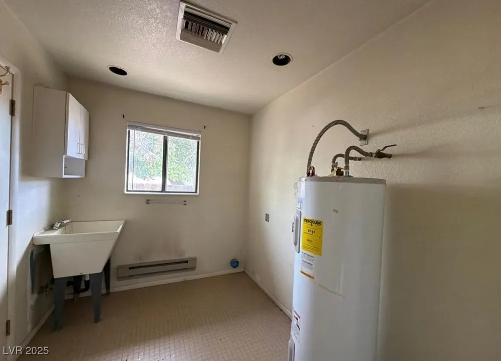 70 Tennille Street Caliente, NV 89008