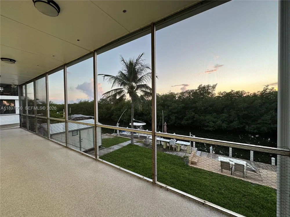 164 Venetian Dr Islamorada, FL 33036