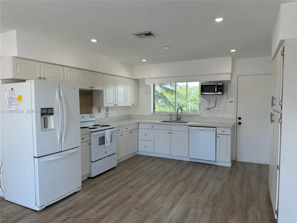 164 Venetian Dr Islamorada, FL 33036
