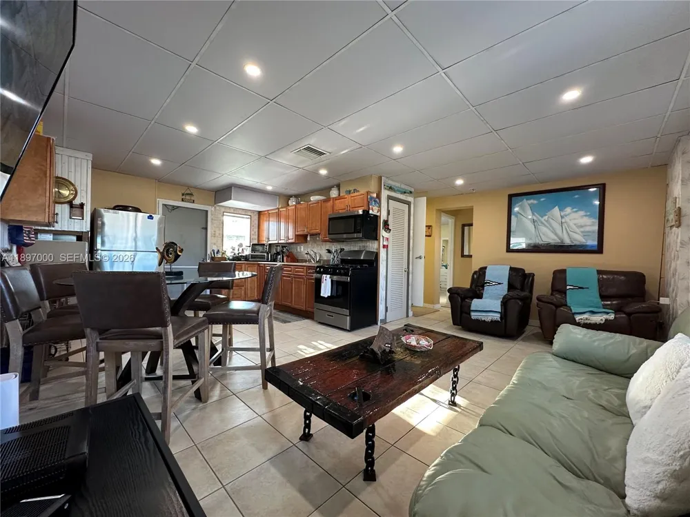 164 Venetian Dr Islamorada, FL 33036