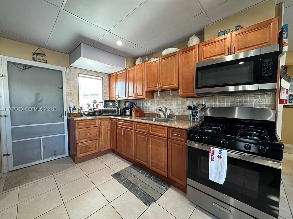 164 Venetian Dr Islamorada, FL 33036