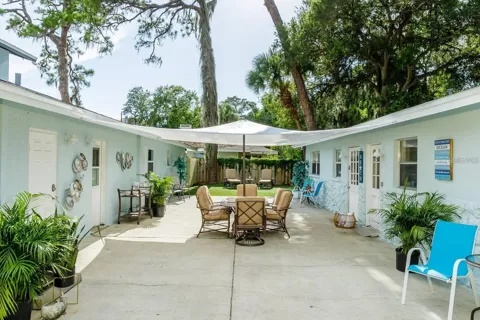 1317 COCOANUT STREET #B