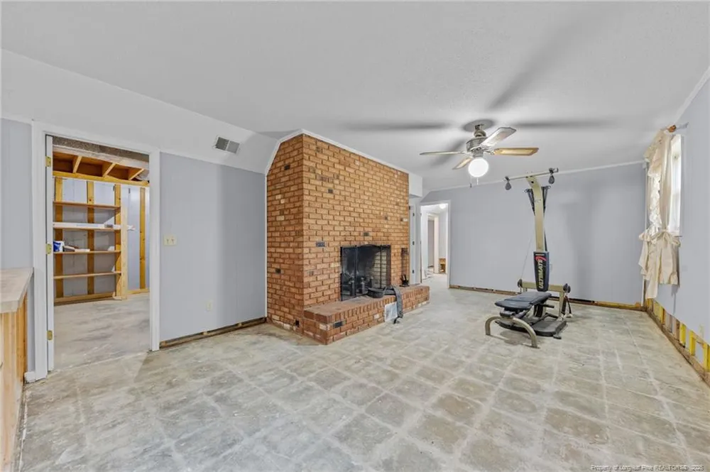 241 Hight Road Aberdeen, NC 28315