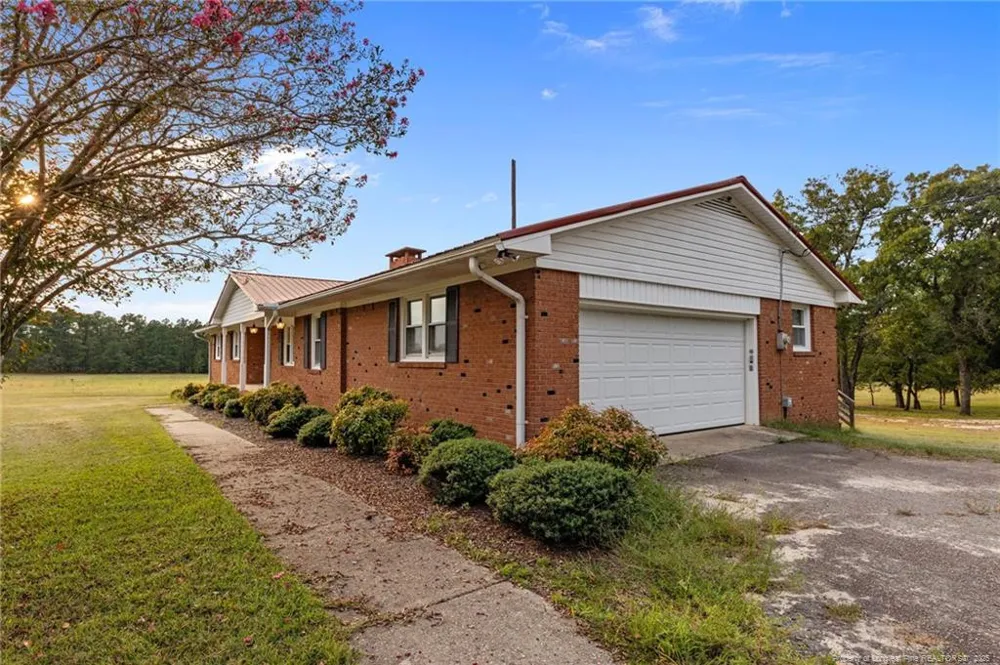 241 Hight Road Aberdeen, NC 28315